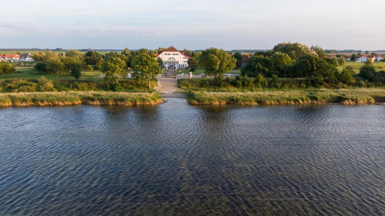 Aedenlife Hotel & Resort Ruegen Trent Bagian luar foto