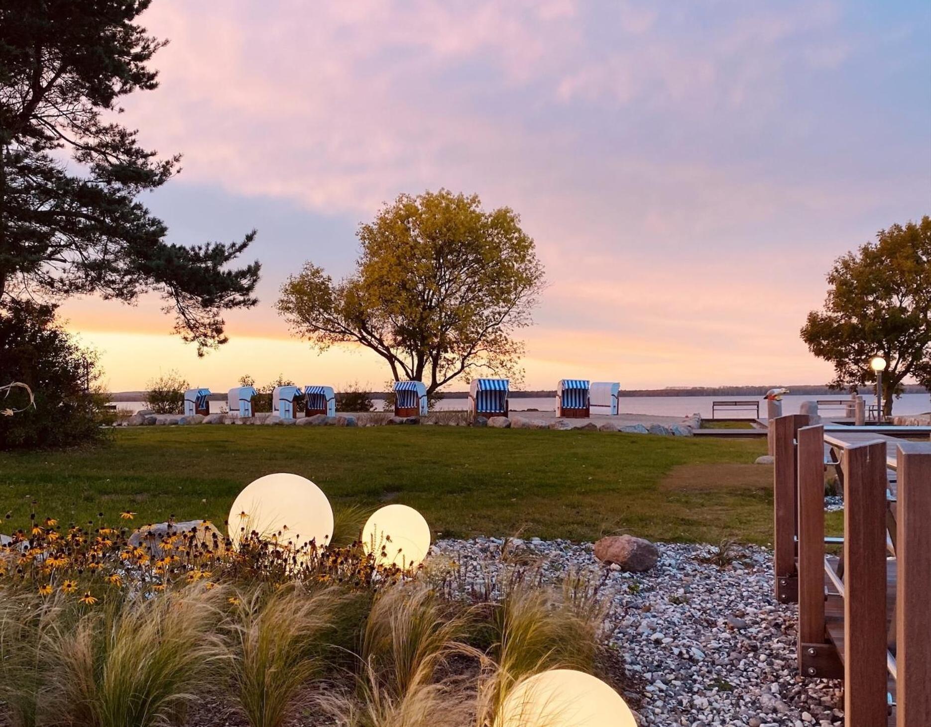 Aedenlife Hotel & Resort Ruegen Trent Bagian luar foto